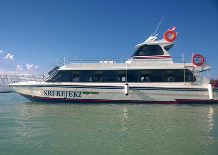 Sri Rejeki Express Fast Boat - 